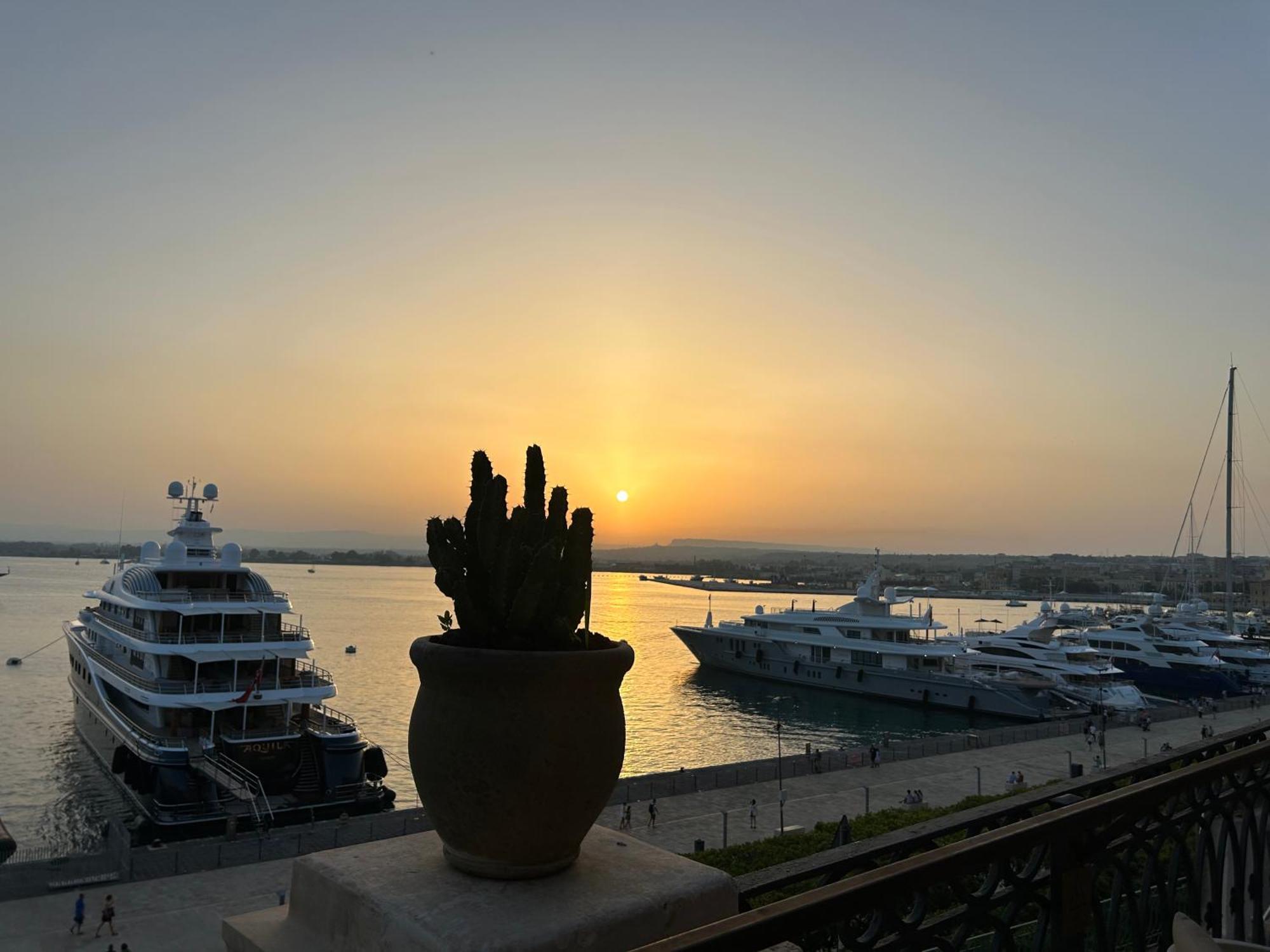 Aqua Suites Doria سيراكوزا المظهر الخارجي الصورة